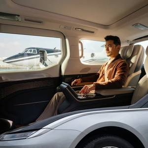 Auto eléctrico de alta gama ZEEKR 009, versión usada, nueva versión de 5 puertas y 7 pasajeros, nuevo MPV, vehículo eléctrico con carga rápida. - Product Image 4