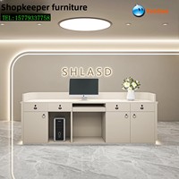 Bureau de réception minimaliste en MDF laqué, style crème, courbé, écologique et durable, avec rangement pour salon de beauté et magasin de vêtements