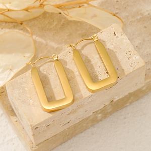 ต่างหูห้อยทรงเรขาคณิตมินิมอล สแตนเลสชุบทอง 18k ทันสมัย สำหรับทุกเพศ - Product Image 3