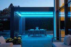 Pergola a Muro 2,5x2,5m con Sistema di Drenaggio Integrato, Telecomando e Impermeabilizzazione per Balcone e Giardino - Product Image 3