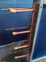 Intercambiador de Calor de Placas de Acero Inoxidable, Serpentín Evaporador de Tubo de Cobre con Aletas Corrugadas, Alta Eficiencia de Transferencia de Calor, Funcionamiento a 400-600°C