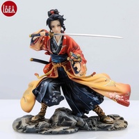 Collection de figurines d'anime en PVC OEM Décoration de bureau Poupée samouraï en résine Cadeau d'anniversaire pour les fans d'anime