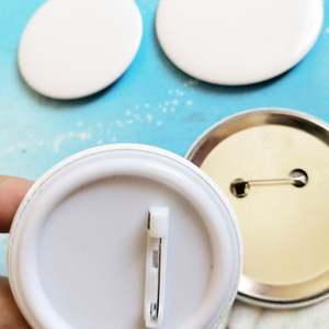 Insignia Personalizada YS97 con Logotipo, Insignia Redonda con Pin de Seguridad, Insignia con Pin, Regalo Promocional, Venta al Por Mayor de Fábrica - Product Image 6