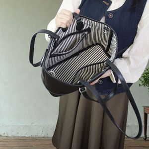Women's Tote <b>Bag</b> Black Large Capacity Soft Handle Magnetic Buckle Spring 2026 Style - Product Image 4