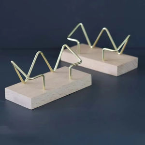 Organizador de Tarjetas de Visita Premium al por Mayor, Soporte de Escritorio para Múltiples Tarjetas, Accesorio de Escritorio, Construcción en Madera Reciclada y Metal - Product Image 4