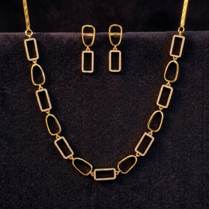 Lujoso y Elegante Collar con Cuentas de Aleación de Cobre de Dos Tonos, Diseño de Mariposa, Perlas con Corte Asscher, Conjunto de Collar para Boda de Mujer - Product Image 2