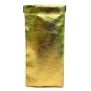 <span class=keywords><strong>Estuche</strong></span> <span class=keywords><strong>para</strong></span> Gafas de Sol de Cuero PU con Logotipo Personalizado, <span class=keywords><strong>Estuche</strong></span> <span class=keywords><strong>para</strong></span> Gafas de Sol Rectangular Clásico en Dorado y Plateado, Venta al por Mayor - Product Image 6