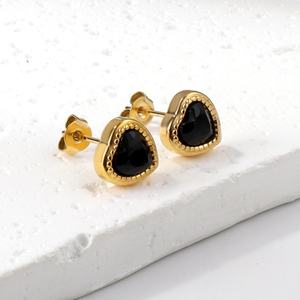 Boucles d'oreilles de mariée multicolores en forme de cœur rouge avec diamants, cadeau personnalisé pour femme, accessoires de bijouterie - Product Image 3