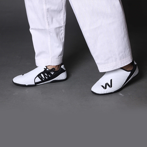 Vente en Gros Usine Chinoise Taekwondo Femmes Hommes Offre Spéciale Chaussures d'Entraînement de Taekwondo et d'Arts Martiaux en PU de Haute Qualité - Product Image 2