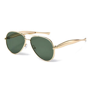 Lunettes <span class=keywords><strong>de</strong></span> <span class=keywords><strong>soleil</strong></span> <span class=keywords><strong>de</strong></span> luxe pour hommes, monture métallique polarisée, tendance 2025, lunettes <span class=keywords><strong>de</strong></span> <span class=keywords><strong>soleil</strong></span> unisexes, logo personnalisé, verres polarisés - Product Image 3
