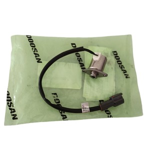 Vanne solénoïde Doosan Daewoo D50117203 quatre voies pour chariot élévateur diesel D35S D40S D45S, vanne de commande hydraulique - Product Image 3