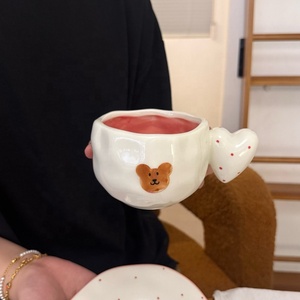 In stile coreano dipinto a mano irregolare <span class=keywords><strong>tazza</strong></span> da caffè in ceramica a forma <span class=keywords><strong>di</strong></span> <span class=keywords><strong>cuore</strong></span> manico Latte <span class=keywords><strong>tazza</strong></span> strumento per Cupcake colazione <span class=keywords><strong>di</strong></span> alto valore - Product Image 5