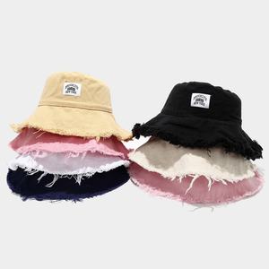 Sombrero de Pescador Retro INS para Mujer con Parche de Letras, Bordado 3D, Borde Deshilachado, Moda Urbana, para Principios de Otoño, Vacaciones, Sol y Verano - Product Image 5