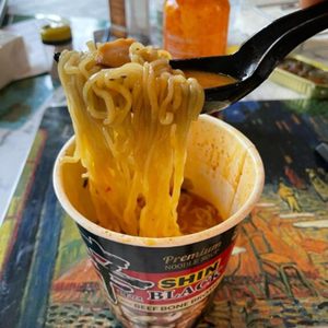 Cuchara 2 en 1 para Sopa de Ramen con Tenedor, Reutilizable, para Fideos Instantáneos y Dumplings, Uso Doméstico - Product Image 3