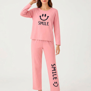 Ensemble de pyjama pour femmes avec logo personnalisé, manches longues, col rond, vêtements de nuit, fabricant OEM, grossiste, fournisseur en gros - Product Image 1