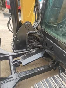 Oferta personal de segunda mano Excavadora Sany U35 2020 Modelo Isuzu Motor Compacto y ágil para paisajismo de zanjas de jardín estrecho - Product Image 4