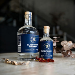 Botellas de Vidrio Esmerilado Redondas para Whisky, Vodka, <span class=keywords><strong>Mezcal</strong></span>, Licor y Vino, Disponibles en 200ml, 500ml, 700ml, 750ml y 1000ml, para Envasado - Product Image 4