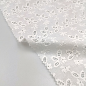 Neuankömmling 100% Baumwolle 146gsm Gewebtes kleines Blatt Blumen stickerei Weiße Öse Häkel spitzens toff für Damen bekleidung - Product Image 4