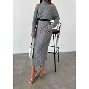 Vestido de punto con cinturón gris S, casual, de manga larga, cuello alto y hombros descubiertos - Product Image 4