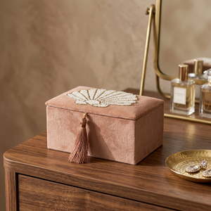 Caja de Almacenamiento de Lujo con Bordado de Cuentas y Diseño de Concha, Exquisita Caja Decorativa para Joyas, con Borlas de Terciopelo Rosa, Regalo Ideal para Fiestas - Product Image 1