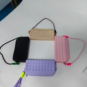 Venta al por mayor al aire libre bolsa de almacenamiento con cremallera de gran capacidad multicolor impermeable bolsa de silicona bolsa de playa portátil con cuerda - Product Image 2