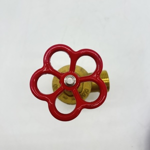 Raccord d'angle en laiton PN16 pour hydrant d'incendie (1'', 2'', 2,5'') – Conçu pour réduire la pression – Équipement essentiel de lutte contre l'incendie conforme EN67 - Product Image 2