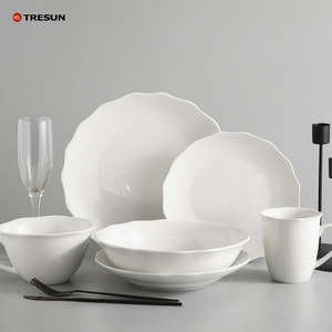 Assiettes En Chine Restaurant Fantaisie Française Fête Céramique Pas Cher en Vrac Plat Porcelaine Blanche Traiteur Mariage Assiettes Dîner - Product Image 3