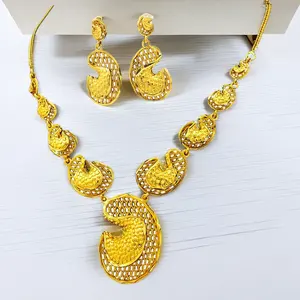 High Quality Indian 24k Gold Plated Dubai Bridal Brass Jewelry Set Fashion Necklace Earrings Earring Sets Mix