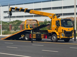 Personnalisation FAW Tilt Tray Recovery 2 Car Carrier Flat Bed Tow Truck avec 8 tonnes <span class=keywords><strong>Grue</strong></span> à flèche télescopique Treuil 8 t (LHD, RHD) - Product Image 5