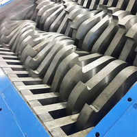 Ligne de recyclage complète en plastique haute résistance, broyeur à double arbre de 75 kW pour vêtements usagés, tissus et mousse