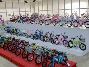 Nouveaux vélos en acier pour enfants - 12 <span class=keywords><strong>pouces</strong></span>/<span class=keywords><strong>14</strong></span> <span class=keywords><strong>pouces</strong></span>/16 <span class=keywords><strong>pouces</strong></span> - Modèles pour garçons et filles avec roues d'apprentissage et panier en plastique - Pour les enfants de 3 à 12 ans - Product Image 6