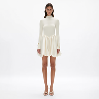 Nouvelle Robe Mini Femme Élégante Blanc Cassé Col Montant Manches Longues Boutons Dorés Poignets Plissés Jupe Bouffante Personnalisée Vente en Gros