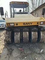 Compacteur routier d'occasion 30 tonnes Sany SPR300C-8 à pneus pneumatiques, entraînement hydraulique complet, pneus en caoutchouc 200-540 KPa, compacteur de sol