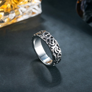 Großhandel Edelstahl Ringe für Männer Alter Reim <span class=keywords><strong>Ring</strong></span> Thai Silber Matt <span class=keywords><strong>Plain</strong></span> Titan Stahl Persönlichkeit <span class=keywords><strong>Ring</strong></span> Herren schmuck - Product Image 2