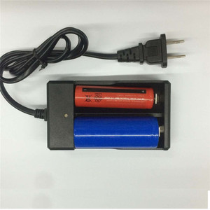 <span class=keywords><strong>18650</strong></span> caricabatteria US/EU Plug 2 Dual slot ricarica intelligente sicurezza ricarica rapida <span class=keywords><strong>18650</strong></span> caricabatteria ricaricabile agli ioni di litio - Product Image 5