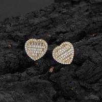 Boucles d'oreilles tendance unisexe en laiton avec cinq couches de zircone mélangée en forme de cœur pour couples
