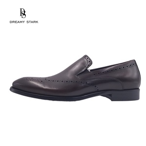 Chaussures habillées classiques marron confortables à enfiler pour hommes Dreamy Stark – Chaussures de bureau et de mariage en cuir pour l'automne - Product Image 2