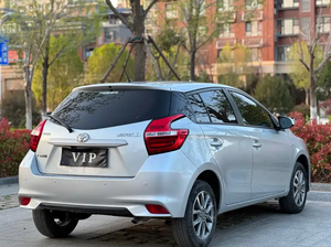 Oferta Especial: <span class=keywords><strong>Toyota</strong></span> <span class=keywords><strong>YARiS</strong></span> L <span class=keywords><strong>2022</strong></span>, Edición Luxury PLUS, 1.5L <span class=keywords><strong>CVT</strong></span>, Hatchback de 5 Puertas y 5 Asientos, Matriculado Agosto <span class=keywords><strong>2022</strong></span>, 10,000 KM - Product Image 3