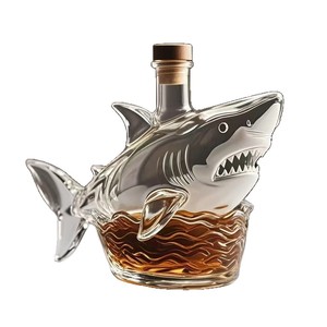Carafe à vin en verre en forme de requin, verre à <span class=keywords><strong>whisky</strong></span>, bouteille à vin avec design et logo personnalisés en forme d'animal, nouvel emballage - Product Image 4