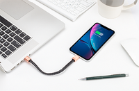 Kabel Data Pengisi Daya Cepat Ponsel Modis Micro USB C 8Pin Hitam Model Gelang Tahan Air