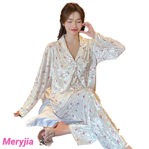 Meryjia ODM <span class=keywords><strong>Cartoon</strong></span> Geprinte Fluwelen Elastische Taille Thermische Zachte Ademend Dames Pyjama Set met V-hals voor de Lente - Product Image 3