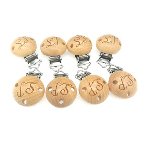 Cá Nhân Hoá Chất Lượng Gỗ <span class=keywords><strong>Pacifier</strong></span> <span class=keywords><strong>Clip</strong></span> Bpa Free Với Logo Khắc - Product Image 5