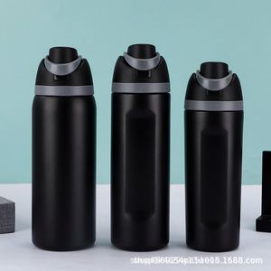 Taza Deportiva Aislada de Acero Inoxidable 304 con Aislamiento Térmico de 6-12 Horas, con Pajita Integrada para Uso en Exteriores - Product Image 2