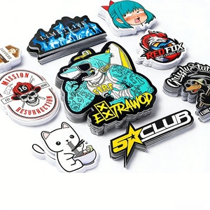 Autocollants en PVC personnalisés mignons rose Lilo & Stitch pour enfants, décoration maison et voiture - Imperméables, écologiques, découpés - Product Image 3