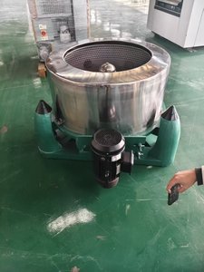 Machine d'extraction hydraulique industrielle |   Machine <span class=keywords><strong>de</strong></span> déshydratation pour blanchisserie commerciale |   Extracteur <span class=keywords><strong>de</strong></span> vêtements à grande vitesse en acier inoxydable - Product Image 5