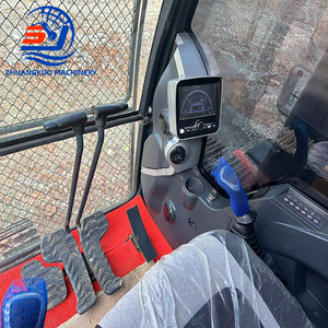 Excavatrice sur chenilles d'occasion Hyundai 225LC-9S 90% en bon état et à prix abordable nouvelle pelle sur chenilles à vendre - Product Image 5