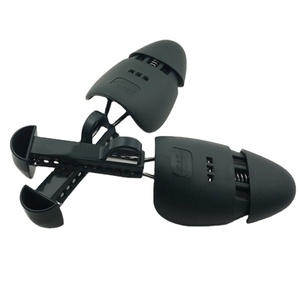 Chaussure en plastique réglable arbre à bottes civière <span class=keywords><strong>chaussures</strong></span> pour <span class=keywords><strong>femmes</strong></span> Shaper usine nouveau support d'arbre à <span class=keywords><strong>chaussures</strong></span> - Product Image 2