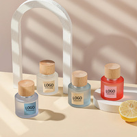 Vaporisateurs en verre vides personnalisés pour parfums autocollant avec bouchon en bois 30ml 50ml 100ml
