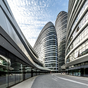 Muro Cortina de Vidrio Contemporáneo con Superficie de Espejo para Aplicaciones Exteriores en Edificios - Product Image 1