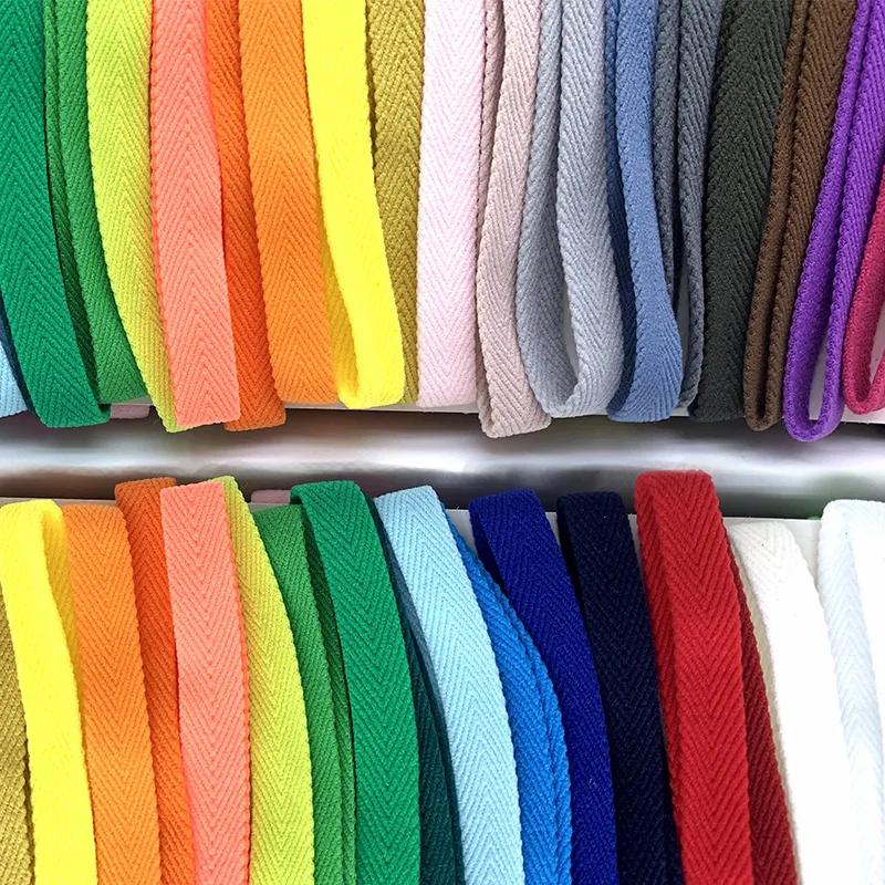 Özel tasarım düz elastik Polyester ayakkabı dizeleri spor ayakkabı bağcığı silikon baskı ayakkabı bağcıkları